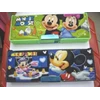 tempat pensil magnet kecil metalik