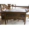 console ukir