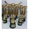 pusat pembuatan award, contoh award, sedia award, pesan award, cetak award, buat award, produksi award