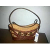 tas rancang batok merah