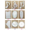 miniatur instrumen musik