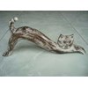 cat statue