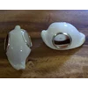 napkin ring with shell cyprea / cincin serbet perak dari kerang cyprea