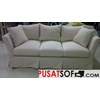 sofa klasik 3 seaters fabric putih dengan rok