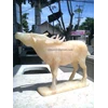 patung rusa batu onix