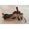 gantungan kunci motor kayu