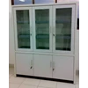 lemari lab ( laboratory storage cabinet) lokal