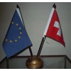 tiang bendera meja kayu 2 tiang