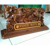 papan nama ukir motif kuda-1