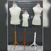 mannequin setengah badan kaki kayu
