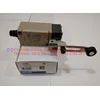 limit switch hl-5030 omron