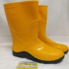 sepatu boot wingon 8898 kuning pendek boots wingon 8898 short yellow