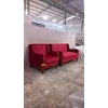 sofa ruang tamu minimalis warna merah kerajinan kayu-2