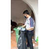 cleaning service takeout sampah area parkir