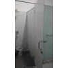 kontraktor malang spesialis kaca cubicle toilet kaca kamar mandi-4