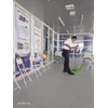 office boy/girl sweeping ulang ruang tunggu vaksin 18 04 2022