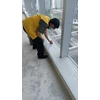 general cleaning service pembersihan parapet sisi selatan lantai 12
