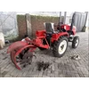 pembuat parit/ditcher untuk traktor roda empat