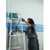 office boy/girl dusting rak ruang dokter 17/6/2022