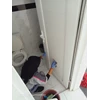 office boy/girl dusting pintu toilet consumer 11 juli 2022