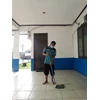office boy/girl mopping lantai 1 di pt multi agung tran 27 juli 2022