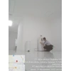 office boy/girl dusting dispenser koridor lantai tiga 21/11/2022