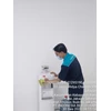 office boy/girl dusting dispenser koridor lantai tiga 31/12/2022