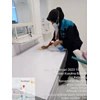 office boy/girl dusting meja r. farmasi di fash lab surabaya 02/2/2023