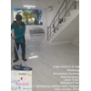 office boy/girl lorong samping tangga di fashlab surabaya 6/5/2023
