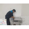office boy/girl dusting tempat alat farmasi di klinik sby 22/5/2023