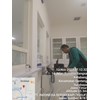 office boy/girl dusting ruang farmasi di klinik surabaya 15/11/2023