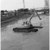 amphibi excavator-2
