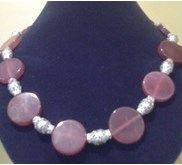 kalung batu