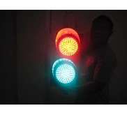 TRAFFIC LIGHT 2 MATA