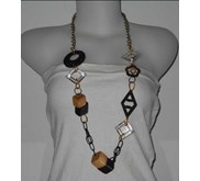 Necklace hitam