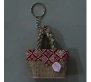 Gantungan Kunci Keranjang, Handmade