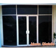 Pintu Kaca