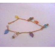 gelang kaki rangkaian daun