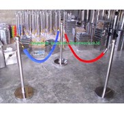 Tiang Antrian Stainless Standing Barrier