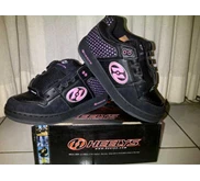 sepatu heelys ( roda di tumit) size 40 type 7308