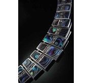 PHOTOGRAPHY JEWELRY, PHOTOGRAPHY JEWELRY, PHOTOGRAPHY JEWELRY, PHOTOGRAPH WEDING, FOTOGRAFI JEWELRY, POTRET JEWELRY, MOTRET JEWELRY, MOTO JEWELRY, MEMFOTO JEWELRY, MEMPOTRET WEDING, FOTO JEWELRY, PHOTO JEWELRY, BALI, DENPASAR, KUTA, SURABAYA, LOMBOK, UBUD
