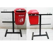 Tempat Sampah Fiber Gantung