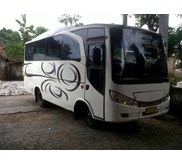 BUS PARIWISATA
