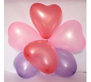 Balon hati metalik