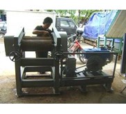 Mesin Roller Karet mentah