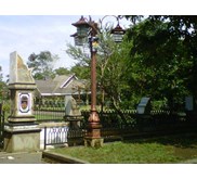 tiang lampu antik