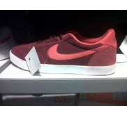 menjual sepatu nike baru original