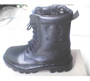 SEPATU PDL