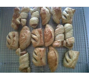 Pastry ( sosis Brood, smoke beefcheese, coklat dll)