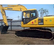 Excavator Komatsu PC200-7 tahun 2006 ( Galeo)